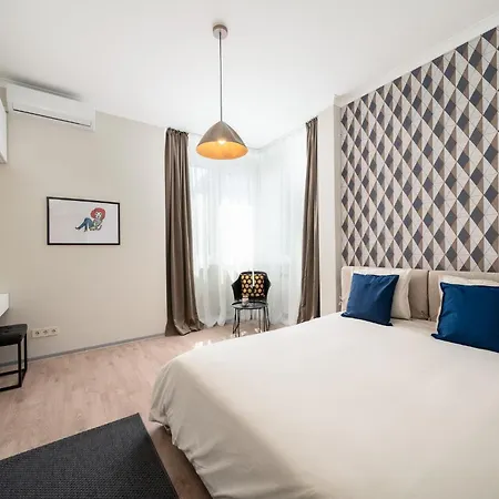 Centre Bright & Sunny Stylish With 2bdr And 2bth Sofia