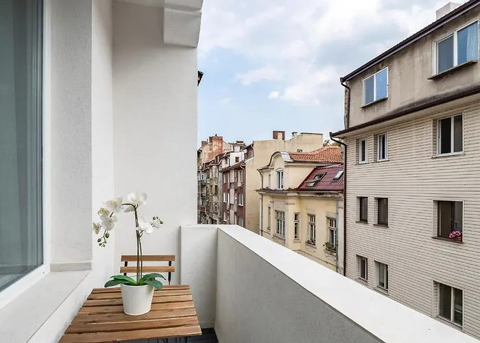 Centre Bright & Sunny Stylish With 2bdr And 2bth アパート